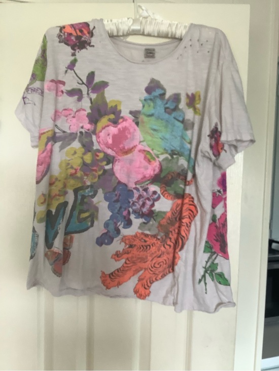 Magnolia Pearl Tops - Magnolia Pearl Light Gray Short Sleeve Tee with Multicolor Floral Print